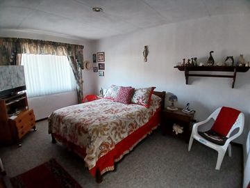 CASA EN VENTA 4 DORMITORIOS ORDOÑEZ LASSO