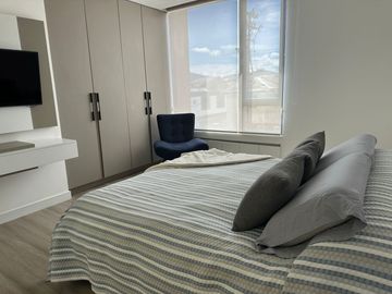 DEPARTAMENTO EN VENTA DE 3 DORMITORIOS PUERTAS DEL SOL