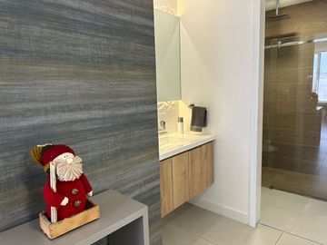DEPARTAMENTO EN VENTA DE 3 DORMITORIOS PUERTAS DEL SOL