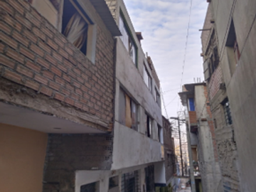 Vendo casa de 3 pisos en AA.HH. La Providencia- San Juan de Lurigancho