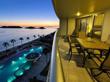 Condominio frente a playa mar de 3 recamaras en venta san carlos playa blanca beachfront condo for sale san carlos