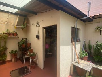 Casa de venta 4 habitaciones, Cayambe