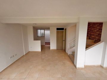 SE VENDE CASA EN SANTA MONICA DOSQUEBRADAS