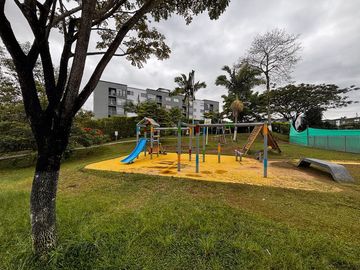 SE VENDE CASA EN SANTA MONICA DOSQUEBRADAS