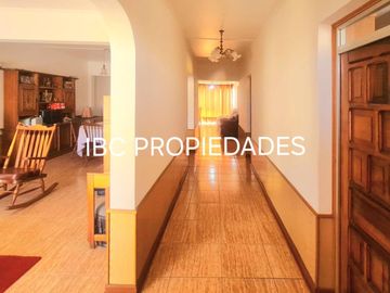 Se vende casa sólida con local comercial Arica