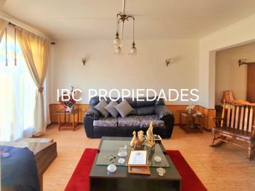 Se vende casa sólida con local comercial Arica