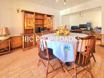 Se vende casa sólida con local comercial Arica