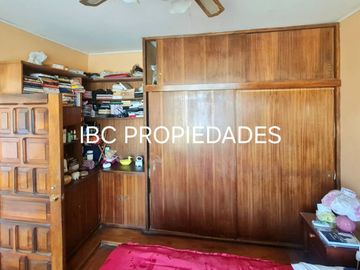 Se vende casa sólida con local comercial Arica