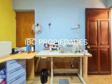 Se vende casa sólida con local comercial Arica