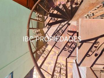 Se vende casa sólida con local comercial Arica