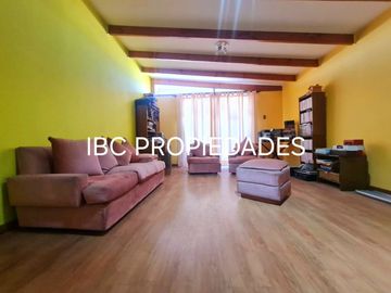 Se vende casa sólida con local comercial Arica