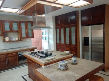 RESIDENCIA EN VENTA ZONA DORADA DE METEPEC