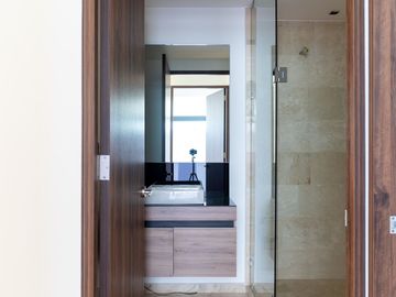 Departamento en Venta en Edificio Amira, Querétaro – Ubicación Estratégica y Amenidades de Lujo !!