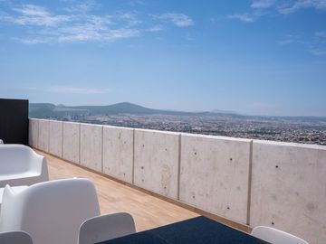 Departamento en Venta en Edificio Amira, Querétaro – Ubicación Estratégica y Amenidades de Lujo !!