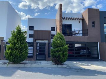 CASA HABITACIÓN EN VENTA EN SANTIAGO, NUEVO LEÓN, ZONA FRACCIONAMIENTO PRIVADA EL SABINO (LA PESCADORES), MUY CERCA DEL CORAZÓN DEL CERCADO N.L.