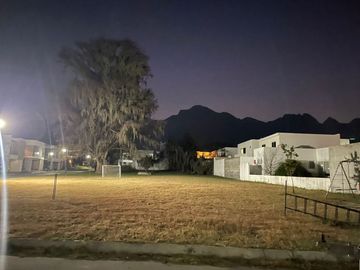 CASA HABITACIÓN EN VENTA EN SANTIAGO, NUEVO LEÓN, ZONA FRACCIONAMIENTO PRIVADA EL SABINO (LA PESCADORES), MUY CERCA DEL CORAZÓN DEL CERCADO N.L.