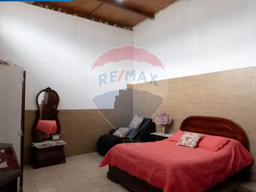 VENTA CASA RENTERA EN YACUCALLE