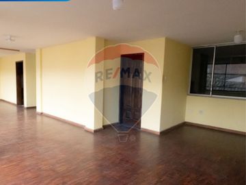 VENTA CASA RENTERA EN YACUCALLE