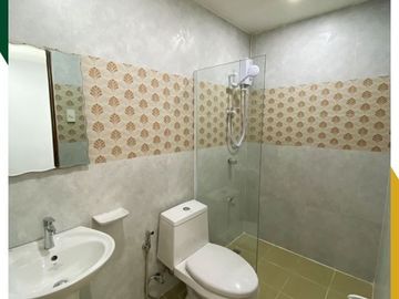 TAGAYTAY CITY FULLY- FURNISHED BRAND NEW HOUSE & LOT  WITH SWIMMING POOL