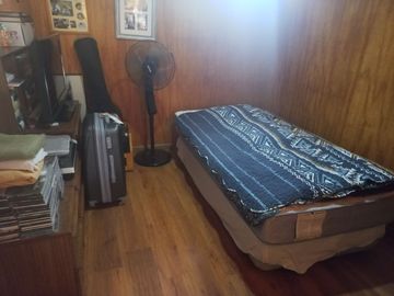 Vende Casa 3 dorm. Barrio Las Rosas