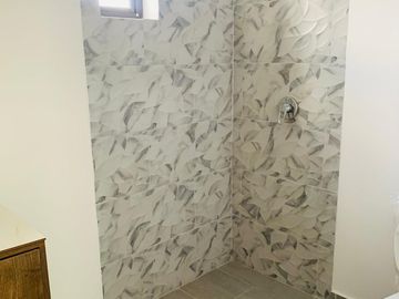 VENTA HERMOSA CASA DE OPORTUNIDAD 98 mts2 EN CONOCOTO