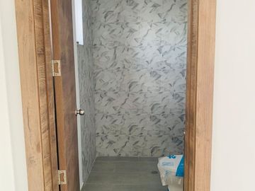 VENTA HERMOSA CASA DE OPORTUNIDAD 98 mts2 EN CONOCOTO