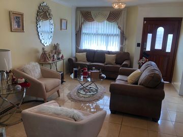 Venta de casa sector Armenia, Valle de los chillos