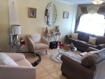 Venta de casa sector Armenia, Valle de los chillos