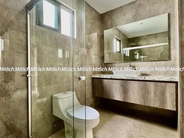 Casa en Venta Fraccionamiento Denali Rejon  $ 5,300,000