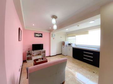 VENTA DE DEPARTAMENTO EN PISO 2 EN SURQUILLO 2D+1B