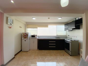 VENTA DE DEPARTAMENTO EN PISO 2 EN SURQUILLO 2D+1B