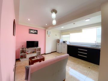 VENTA DE DEPARTAMENTO EN PISO 2 EN SURQUILLO 2D+1B