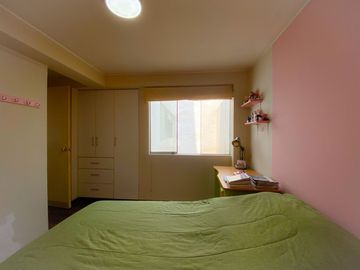 VENTA DE DEPARTAMENTO EN PISO 2 EN SURQUILLO 2D+1B