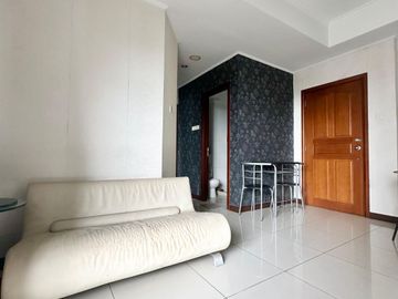 SEWA TAHUNAN PENTHOUSE WATERPLACE RESIDENCE APARTEMEN 3BR FURNISHED