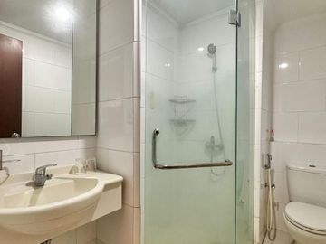 SEWA TAHUNAN PENTHOUSE WATERPLACE RESIDENCE APARTEMEN 3BR FURNISHED