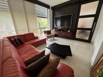 CASA EN VENTA - LOS PARQUES CEIBOS