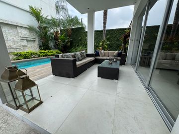 CASA EN VENTA - LOS PARQUES CEIBOS