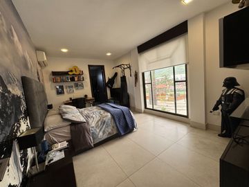 CASA EN VENTA - LOS PARQUES CEIBOS
