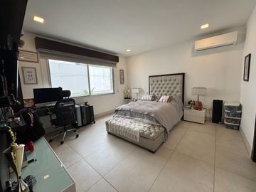 CASA EN VENTA - LOS PARQUES CEIBOS