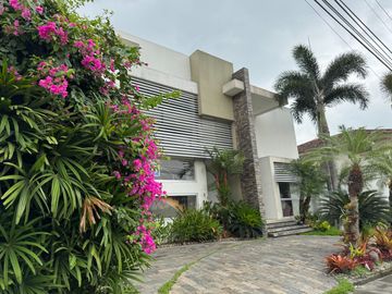 CASA EN VENTA - LOS PARQUES CEIBOS