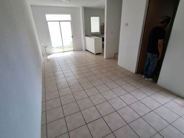 $1,200,000 Hermosa casa en VENTA en condominio Sauces, Emiliano Zapata, Morelos con alberca y seguridad