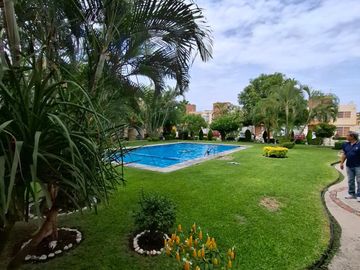 $1,200,000 Hermosa casa en VENTA en condominio Sauces, Emiliano Zapata, Morelos con alberca y seguridad
