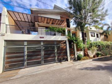 Elegant House and Lot with Roof Deck for Sale in Sto. Nino, Marikina City