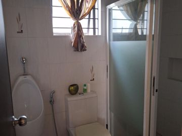 Elegant House and Lot with Roof Deck for Sale in Sto. Nino, Marikina City