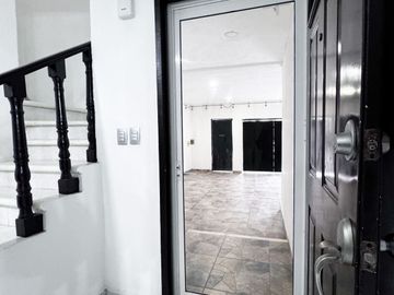Casa en Venta en Residencial Pensiones con 4 recámaras cerca de Avenida Mérida 2000 y Periférico