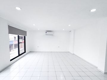 Casa en Venta en Residencial Pensiones con 4 recámaras cerca de Avenida Mérida 2000 y Periférico