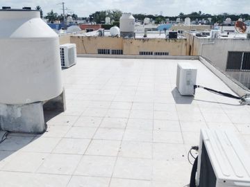 Casa en Venta en Residencial Pensiones con 4 recámaras cerca de Avenida Mérida 2000 y Periférico