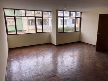 Departamento en segundo piso Pueblo Libre