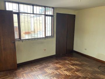 Departamento en segundo piso Pueblo Libre