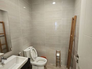 DI JUAL RUMAH CANTIK DI RIVER VALEY LEBAK BULUS JAKARTA SELATAN